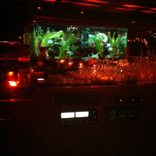 รูปภาพถ่ายที่ Bryant&#39;s Cocktail Lounge โดย Chuy C. เมื่อ 4/19/2012