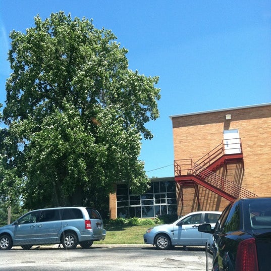 Springfield Public Schools 186 District Office 1 tip