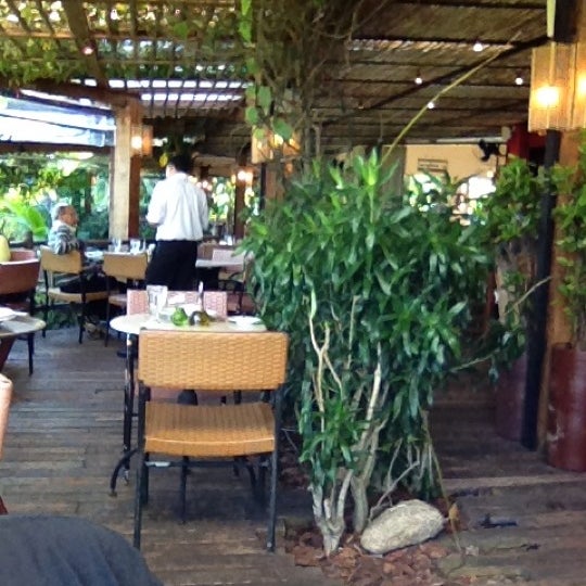 Foto tomada en Gaiana Restaurante  por Paulo Henrique el 6/24/2012