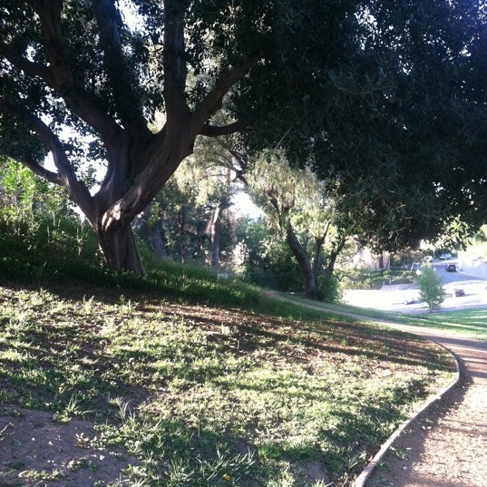 Hillcrest Park 1200 N. Harbor Blvd