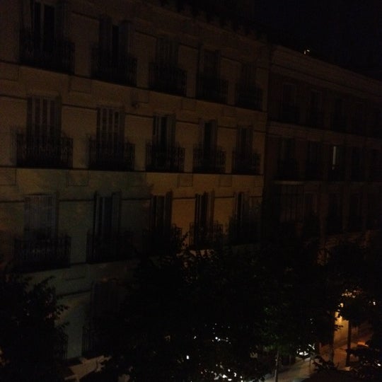 Das Foto wurde bei Hotel Único Madrid von Nino B. am 7/11/2012 aufgenommen
