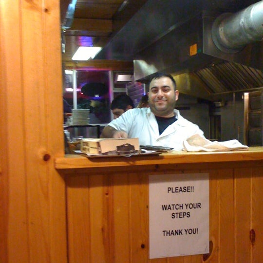 Photo taken at Bereket Turkish Restaurant by Hugh M. on 1/16/2012