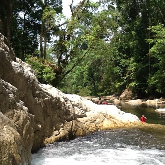One of the top 3 nature parks in m'sia.  Large area with nice chalets and camping sites.  Well-maintained by forestry dept.  The shallow river has several large pools for swimming & wallowing.