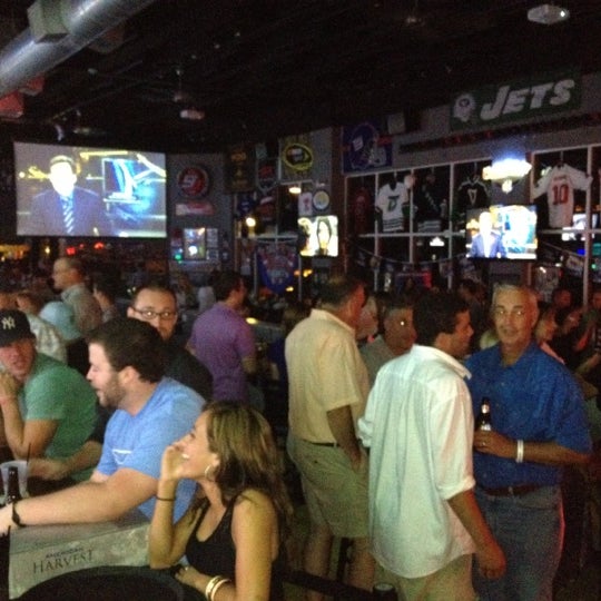 Photo taken at 1st and 10 Sports Bar &amp; Grill by Lorraine S. on 7/29/2012