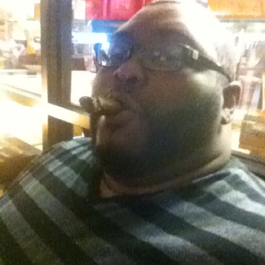 6/30/2012에 Abe님이 Renegade Cigar Company에서 찍은 사진