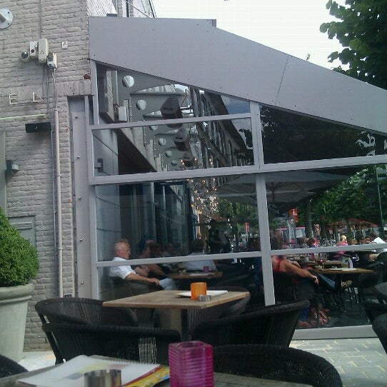 Photo taken at Brasserie Tuincafe by Niels D. on 6/30/2012
