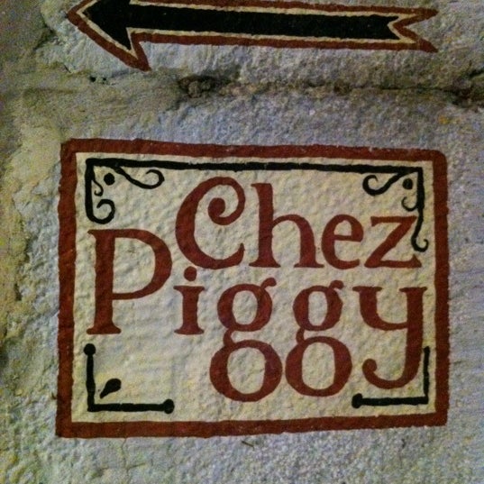 Das Foto wurde bei Chez Piggy von Jason M. am 7/4/2011 aufgenommen