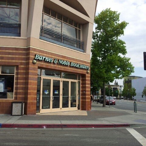 Barnes Noble Now Closed Downtown Walnut Creek 1149 S Main St Barnes Noble Now Closed Downtown Walnut Creek 1149 S Main St
