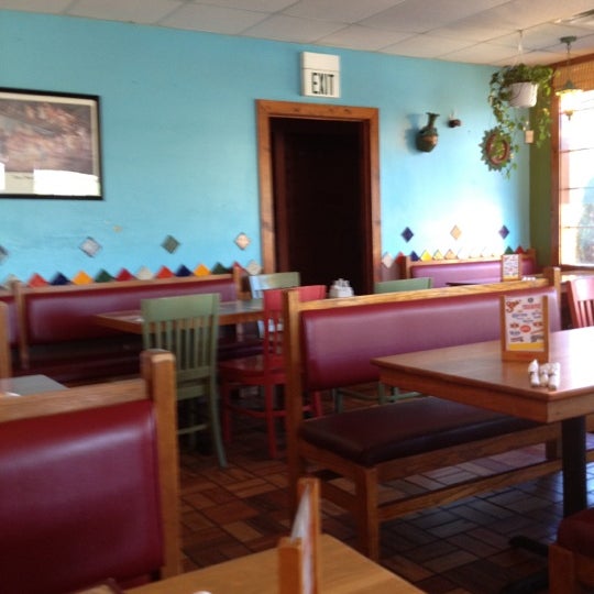 6/5/2012 tarihinde Michelle D.ziyaretçi tarafından La Torre Mexican Restaurant'de çekilen fotoğraf