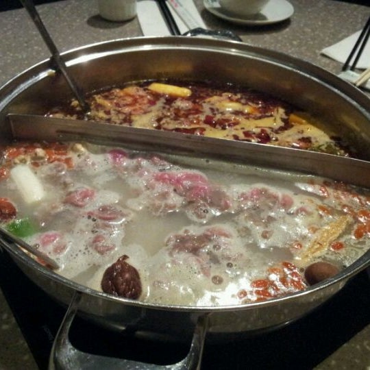 Photo taken at Happy Lamb Hot Pot, Richmond 快乐小羊 by Lily T. on 11/7/2011