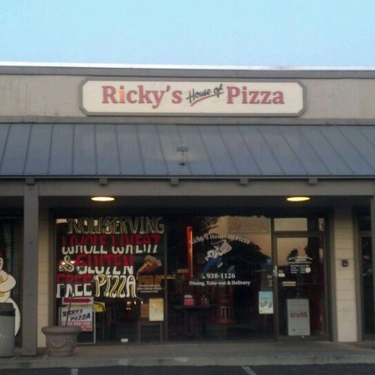 Ricky's House Of Pizza