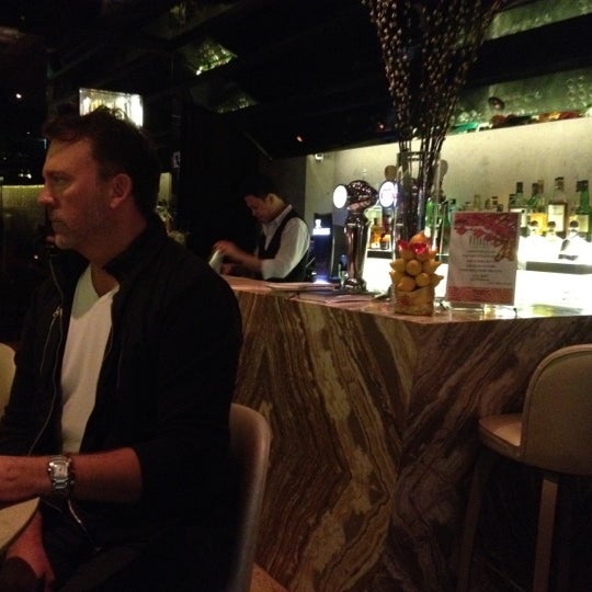 1/28/2012에 Phil B.님이 Flutes Champagne &amp; Cocktail Bar에서 찍은 사진