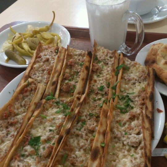 Konyalı Mevlana Etli Ekmek (Artık Kapalı) Pendik�te Pideci