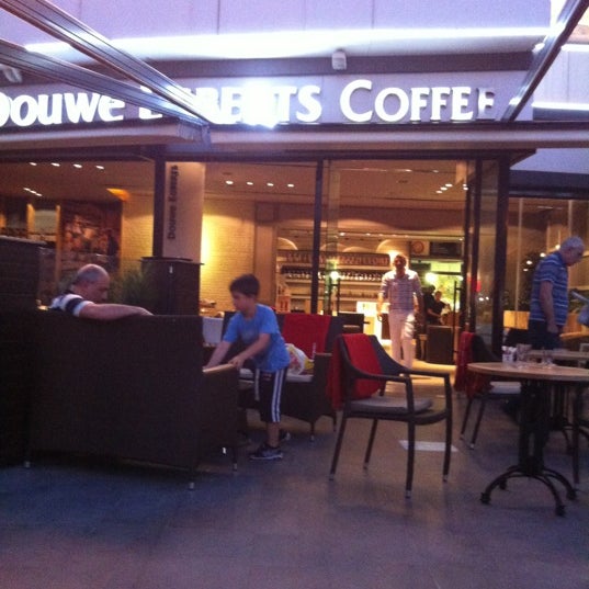 Foto tirada no(a) Douwe Egberts Coffee &amp; Restaurant por kapalı ç. em 6/2/2012