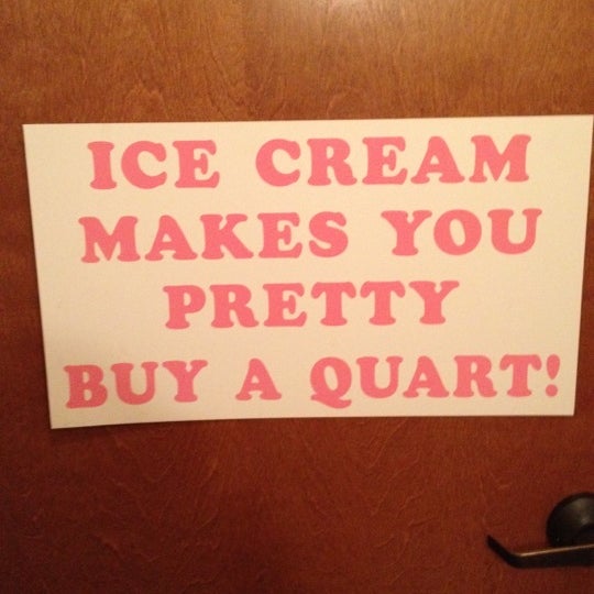 3/24/2012にLobo E.がHenry&#39;s Homemade Ice Creamで撮った写真