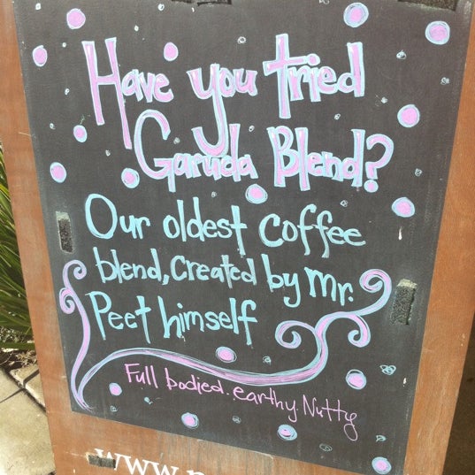Photo taken at Peet&#39;s Coffee by Ender Q H. on 1/15/2011