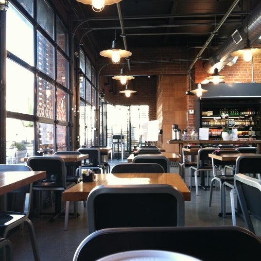 1/11/2012 tarihinde BrooklynBoyOziyaretçi tarafından Breadbox Cafe'de çekilen fotoğraf