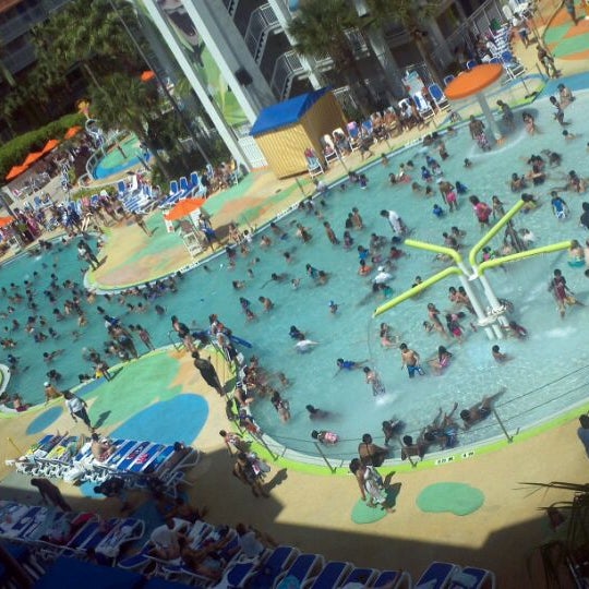 6/3/2012 tarihinde Talibah W.ziyaretçi tarafından Nickelodeon Suites Resort'de çekilen fotoğraf