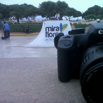 Photo taken at Skate Park de Miraflores by Renzo A. on 5/30/2012