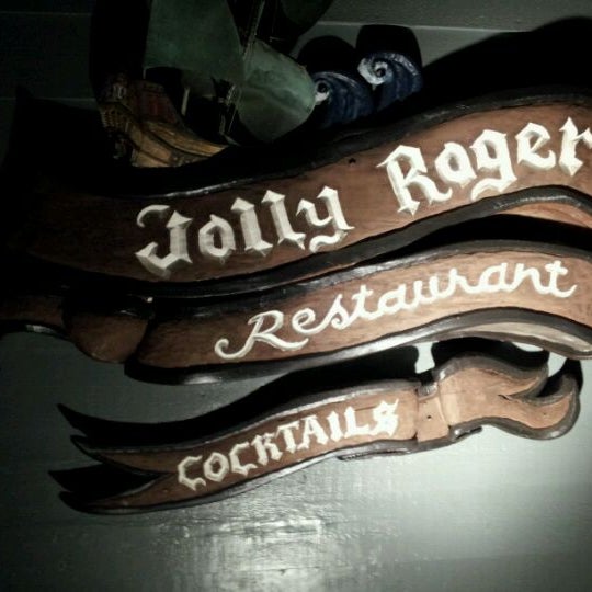 Foto tirada no(a) Jolly Roger Restaurants por Richard M. em 9/1/2011