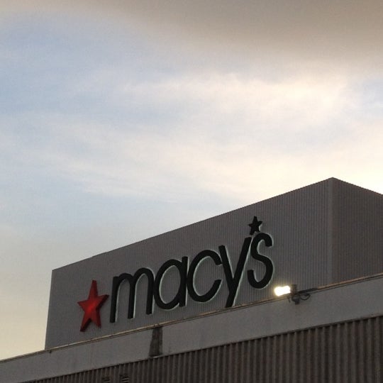 Macy's Furniture Gallery Department Store in Miami