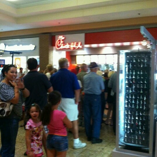 ChickfilA Fast Food Restaurant in Evansville
