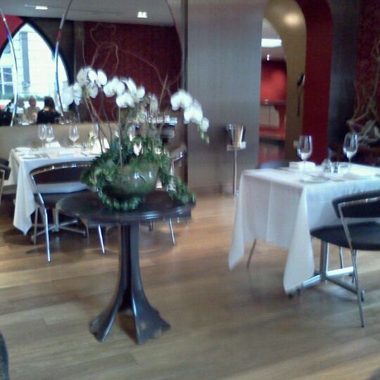 Lovely and intimate dining.:-) Sue & Erica
