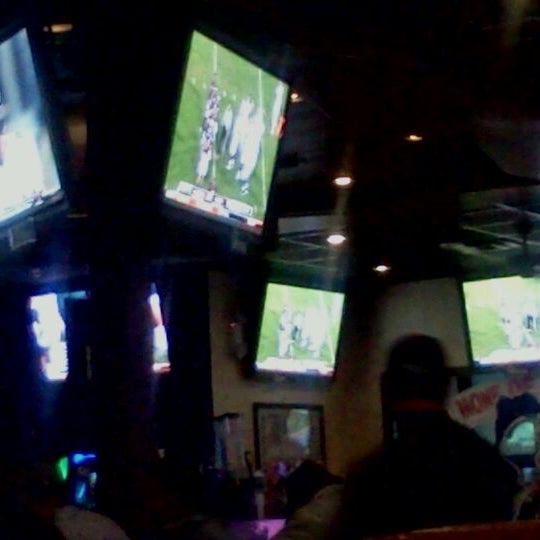Photo taken at Bru&#39;s Room Sports Grill - Coral Springs by Scott A. on 11/13/2011