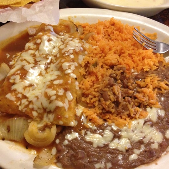 รูปภาพถ่ายที่ Maria&#39;s Mexican Restaurant โดย Ehron B. เมื่อ 5/13/2012