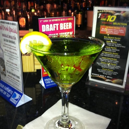 Don't ever get the 1st Down Martini.                                              It's nasty!