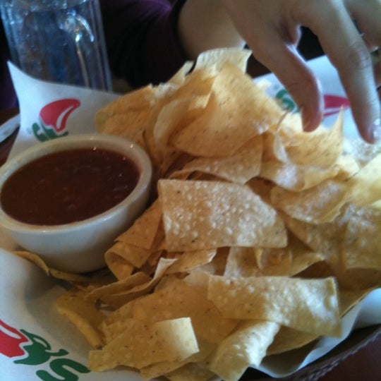 Photo taken at Chili&#39;s Grill &amp; Bar by Coker V. on 3/24/2011