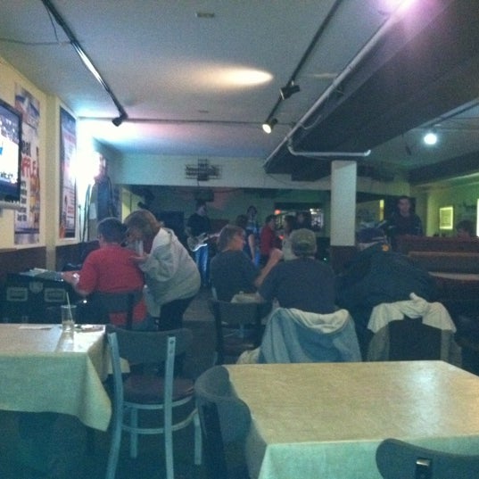 Sidelines Sports Bar & Grill Sports Bar