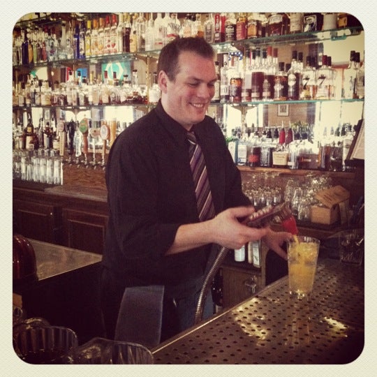5/6/2012 tarihinde Bethany P.ziyaretçi tarafından Paddy&#39;s Bar &amp; Grill'de çekilen fotoğraf