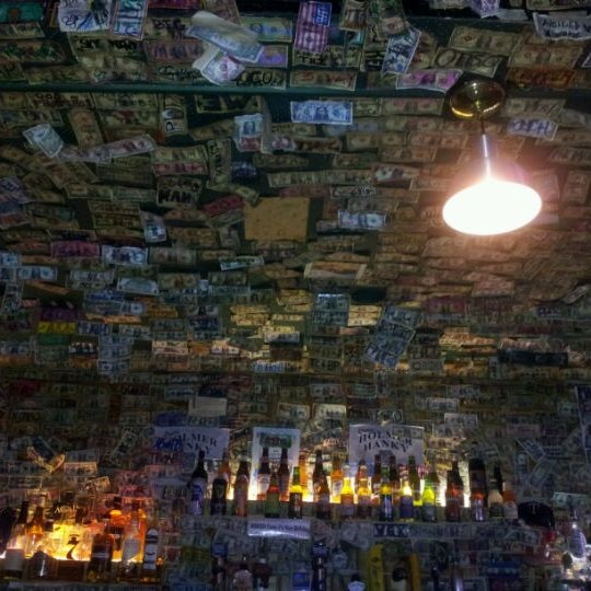 1/28/2012 tarihinde Greg A.ziyaretçi tarafından Cuzzy&#39;s Grill &amp; Bar'de çekilen fotoğraf