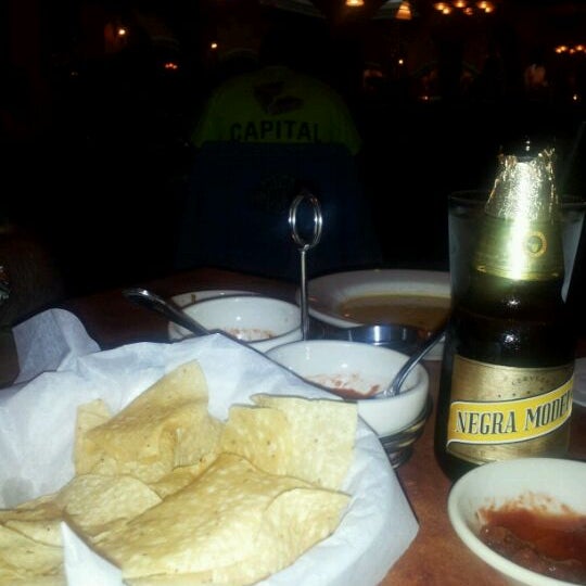 Снимок сделан в Abuelo&#39;s Mexican Restaurant пользователем Tom D. 11/14/2011