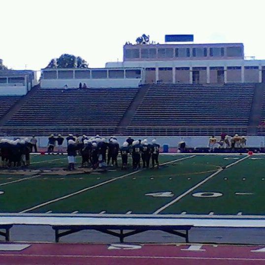 Burke High School West Omaha에서 고등학교일