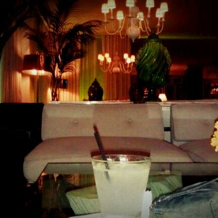 Photo taken at Cast Lounge at Viceroy Santa Monica by Danielle C. on 4/1/2012
