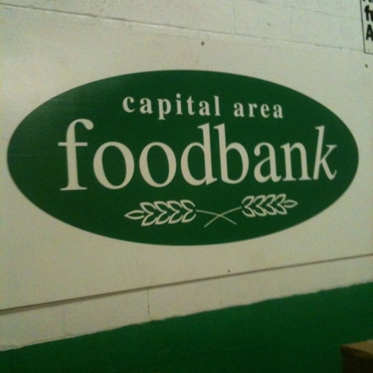 Снимок сделан в Capital Area Food Bank пользователем Acedro T. 6/23/2012