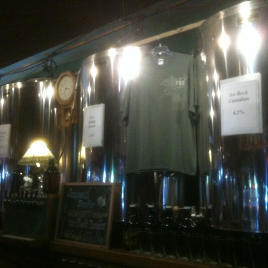 7/11/2012 tarihinde HenHouse M.ziyaretçi tarafından Seven Barrel Brewery'de çekilen fotoğraf