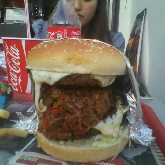 Hamburguesas El Garaje  Terrazas  23 tips