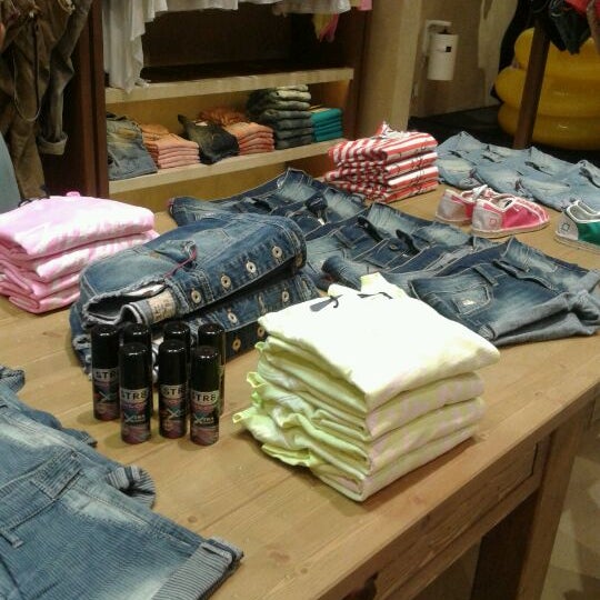 Staff Jeans - 1 tip