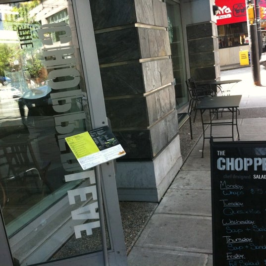 Photo taken at The Chopped Leaf by David C. on 5/27/2012