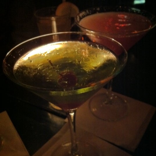 2/13/2011にBen B.がSimone Martini Bar &amp; Cafeで撮った写真