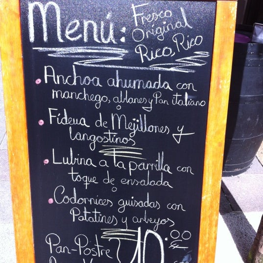 Photo taken at Restaurante La Tabernilla by Rafa on 6/8/2012