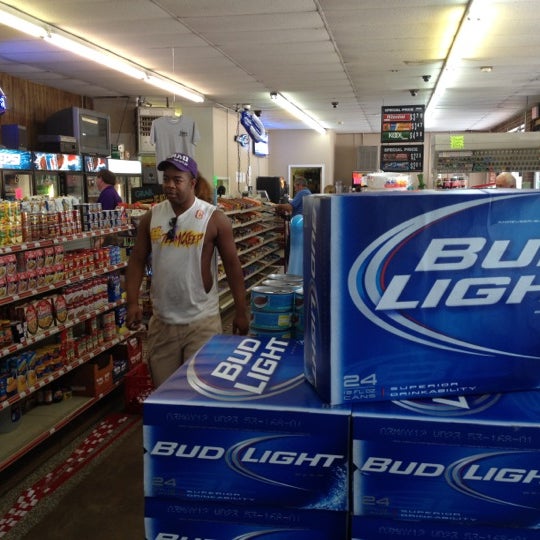 Bob's MiniMart Miscellaneous Store in Cullowhee