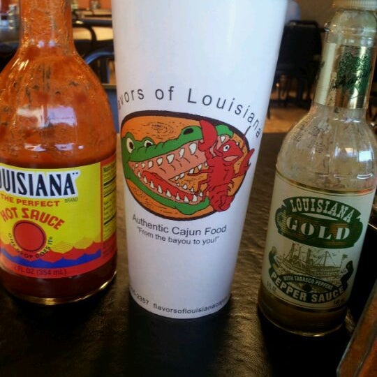 รูปภาพถ่ายที่ Flavors of Louisiana โดย Brian D. เมื่อ 12/29/2011