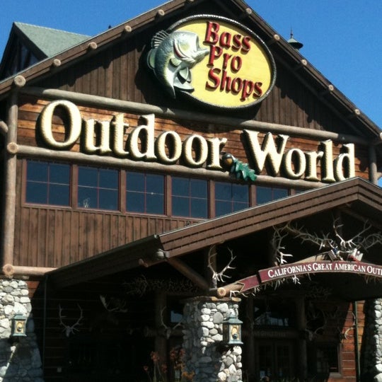 Bass Pro Shops - Sporting Goods Shop in Victoria