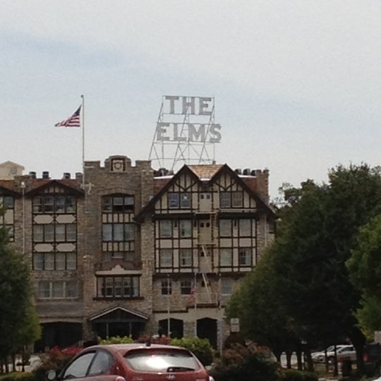 Foto tirada no(a) The Elms Hotel &amp; Spa por Danny O. em 8/18/2012