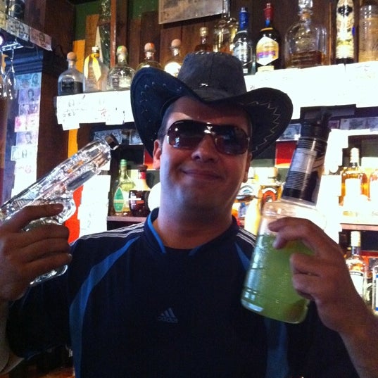 2/16/2011에 Damian P.님이 Little Mexico Cantina &amp; Tequila Bar에서 찍은 사진