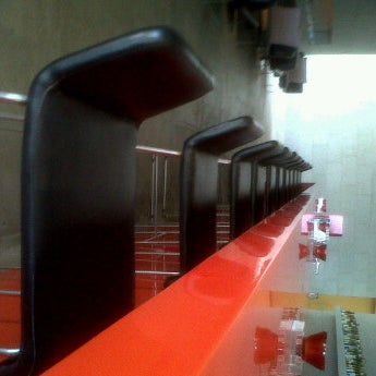 Foto diambil di 4K Restaurant oleh Mickey S. pada 5/30/2012